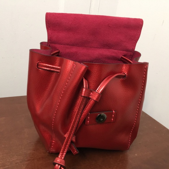 Coach Red Metallic Derby Backpack Pebble Leather Brand new with tag . - Picture 4 of 15